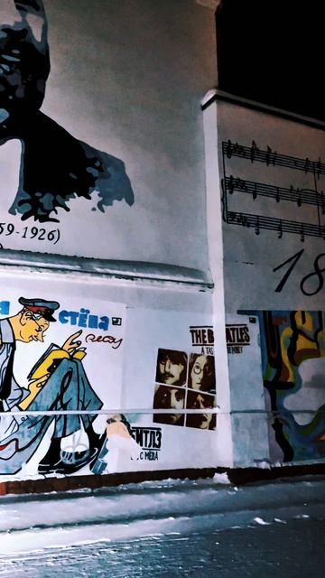 Готлиб Генрих Карл Молль — российский промышленник немецкого происхождения, основатель Апрелевского