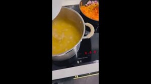 Дмитрий Серов/ ГОРОХОВЫЙ СУП С КОПЧЕНЫМИ РЁБРАМИ