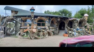 скульптуры в  стране Вихляндия.из  арт бетона.