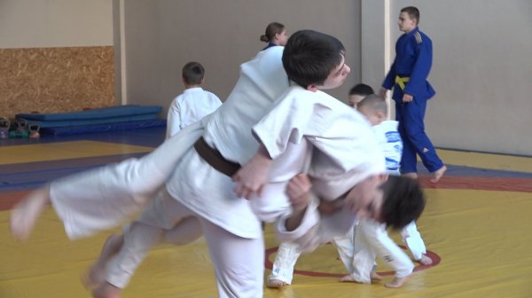 Cальские дзюдоисты удачно выступили на межрегиональном турнире в Волжском