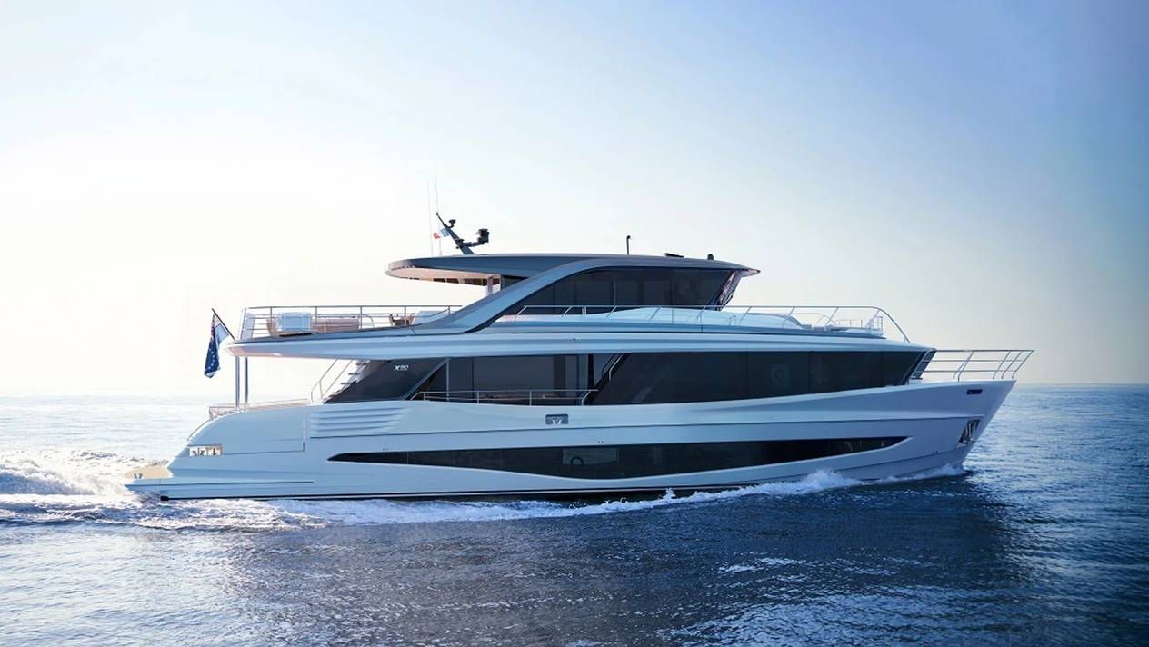 Обзор моторной яхты Princess X90 смотреть онлайн