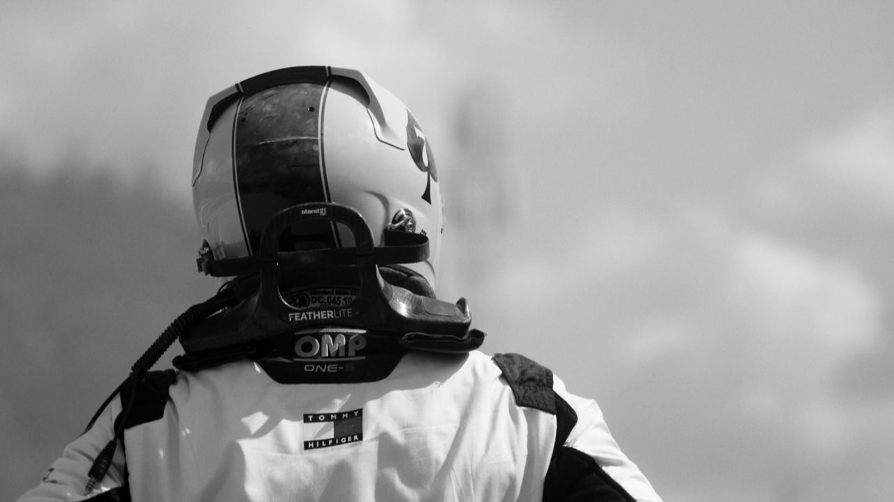 Slide Show • F1 смотреть онлайн