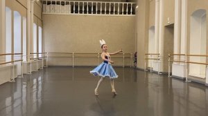 Й. Байер. Вариация Зайчика-барабанщика из балета "Фея кукол". Исп. Виктория Яскович