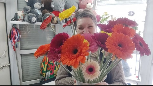 Я без СПЛЕТЕН.💯Я с КРАСОТОЙ ☝️🤗.🌹🌺🪻.