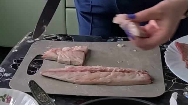 Скумбрия слабосоленная в пряном масле . Рецепт/Еда/Вкусная домашняя еда смотреть онлайн