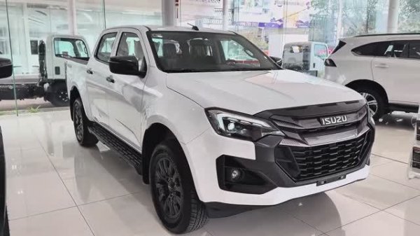 Isuzu D-Max 2026 - Интерьер и Экстерьер