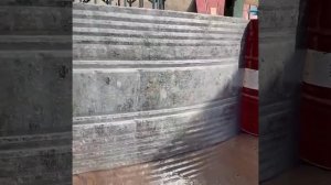 Теперь ясно, почему в холодной воде чувствуется запах бензина)