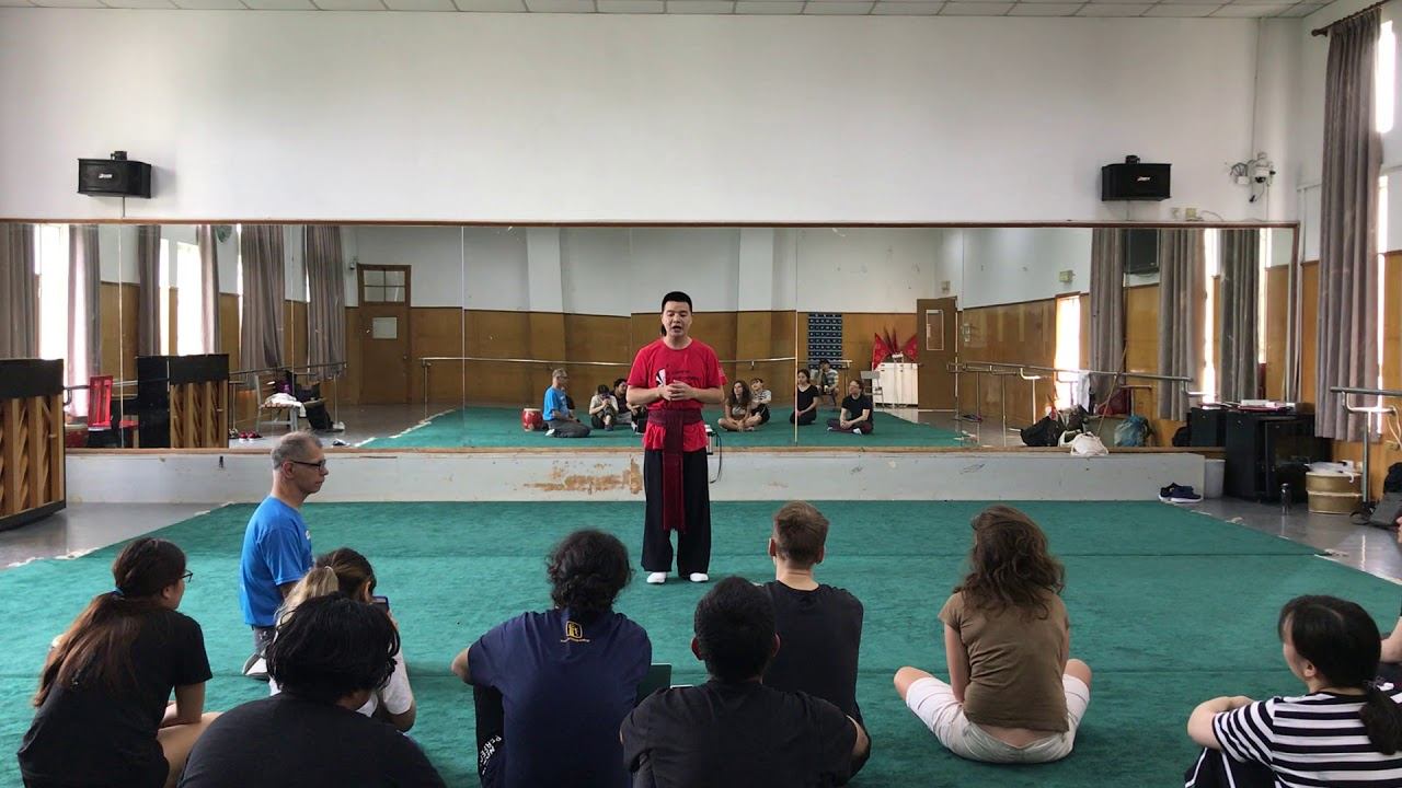 Tongue Twister | 1 of 3 — Practice Routine for Beijing Opera | Clown Character смотреть онлайн