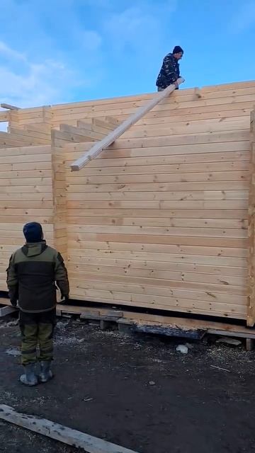 Заканчиваем сборку дома в Прасковеевке Заканчиваем сборку дома в Прасковеевке