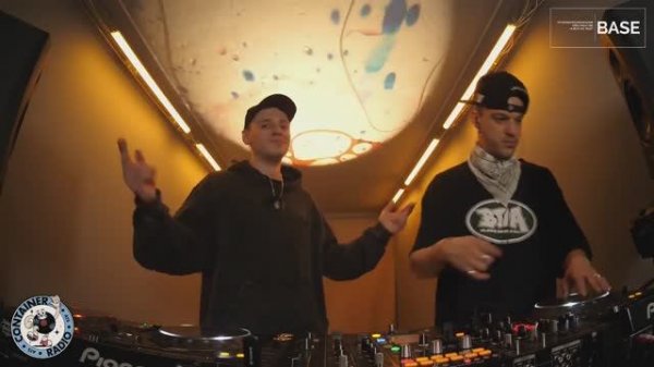 Action Side - Container Radio 17.04.25