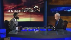 Сид Рот с Дерриком Снодеграссом в передаче "Это сверхъестественно"