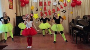 Турчанинова Анна
муз. и сл. И Денисовой
"Чудо - детство"