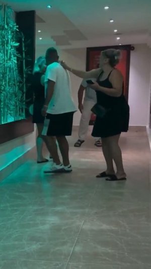 За чужим присмотрела