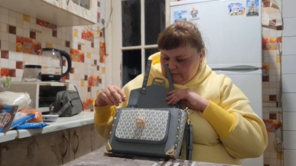 распакоака чек подарок для андрюшки 😘😘😘