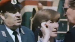 Трое на вокзале для двоих.

🎥 Рекламный фильм 1983-го года о фильме Эльдара Рязанова "Вокзал для дв