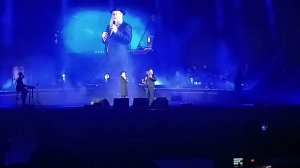 Авраам Фрид в Москве делится указанием Ребе давать цдаку перед и после концерта.