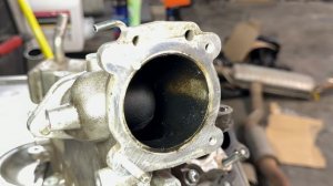 Toyota Land Cruiser Prado с пробегом почти 192 000 км на ультразвуковой чистке впускного коллектора