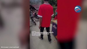 Кошмар в Индонезии: оползень и землетрясения лишили крова тысячи людей