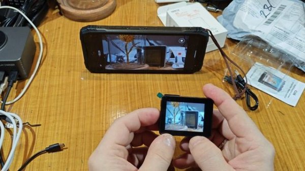 Портативный мини-монитор для селфи (Bluetooth) и дистанционной съёмки