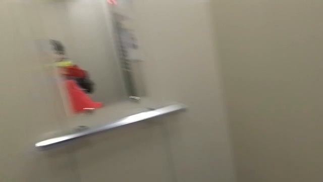 Лифт ЩЛЗ (Щебренский Лифтостроительный Завод) СКРИПИТ,ПОДНИМАЕТСЯ ВЫШЕ ЭТАЖА смотреть онлайн