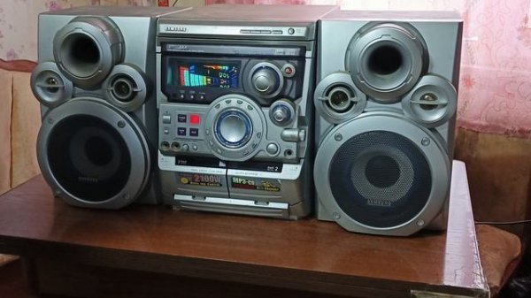 SAMSUNG MAX - 550 mini component system 3 disc