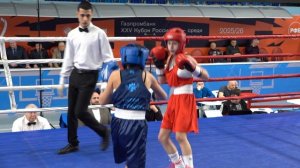 Глава Приморья приветствовал участниц соревнований по боксу.