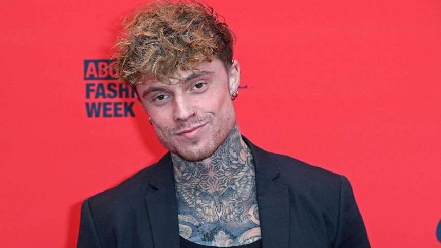 Опять «Филяй-филяй»? Ставший звездой соцсетей немецкий танцор хочет в Россию смотреть онлайн