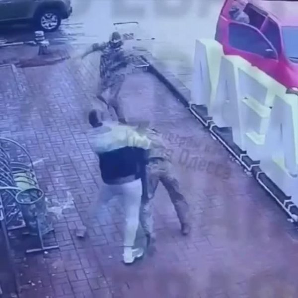 Одесские ТЦК выхватили π- от ухилянта