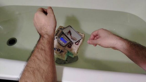 ИНТЕРЕСНАЯ БЛЕСНА ВЕРТУШКА БИЯ 1,2,3 ИЗ СССР ЗАВОД БУРЕВЕСТНИК. ПРОВЕРЯЕМ ЕЕ ИГРУ В ВАННОЙ.