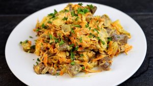 Нежный и сытный салат с ПЕЧЕНЬЮ! Всегда Фаворит на праздничном столе! Вкусно и бюджетно выходит!