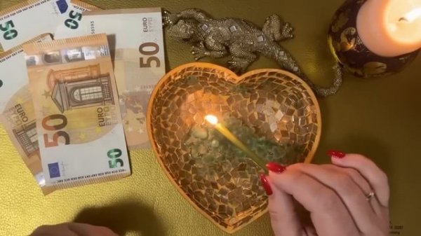Просто смотри это видео гадание на воске🔥отливка