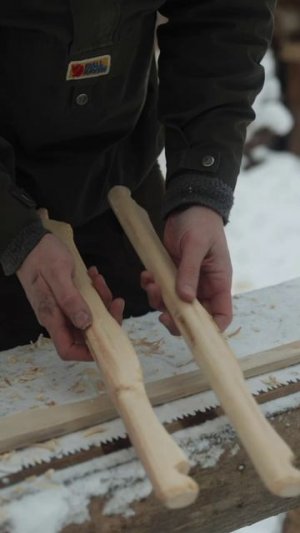 Как сделать пилу для лука в лесу из подручных материалов #пиладлялука #мастерство #ремесленник #выжи