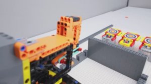 Может ли машинка Lego проломить стену