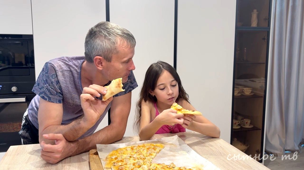 Очень вкусная пицца как в Италии. Дети ее обожают! смотреть онлайн