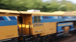 Тепловоз ТЕМ18 с рельсошлифованым вагоном на Сенеже