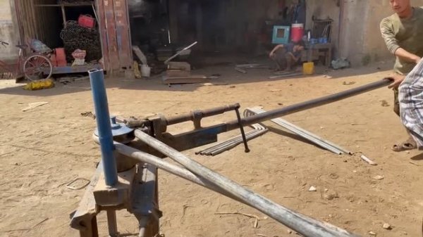 Старые контейнеры превращаются... Пакистан