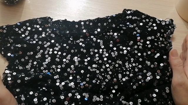 Платье с пайетками. Спицами.
