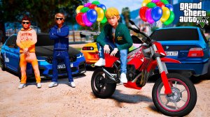 СЕРГЕЙ И ВИТЯ ОПЕР ПОДАРИЛИ ГРИШКЕ ЗАРЯЖЕННЫЙ МОТОЦИКЛ ДЛЯ СУЕТЫ И ХАСАНА! ШКОЛЬНЫЕ БУДНИ ГТА 5