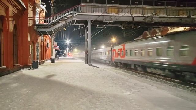 тэп70бс с приветливым локомотивом бригады (с) поездом смотреть онлайн