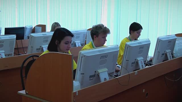 В тверской гимназии №44 прошел региональный этап чемпионата по профессиональному мастерству смотреть онлайн