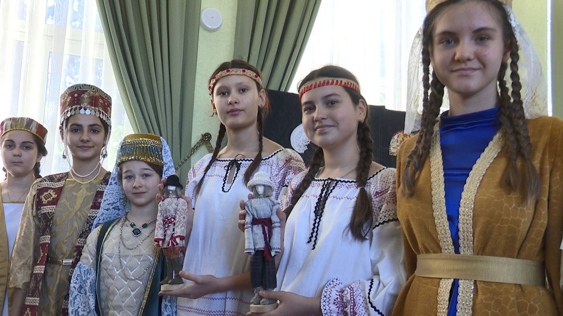 Анапчан познакомили с традициями народов многонациональной Кубани смотреть онлайн