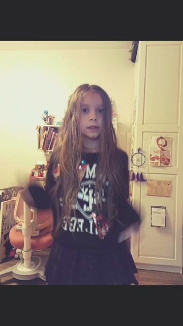 вайб #2024 ❤️🔥 #тренд #танцы #тренды #нг #2026 #свет3ка #виолет3ка смотреть онлайн