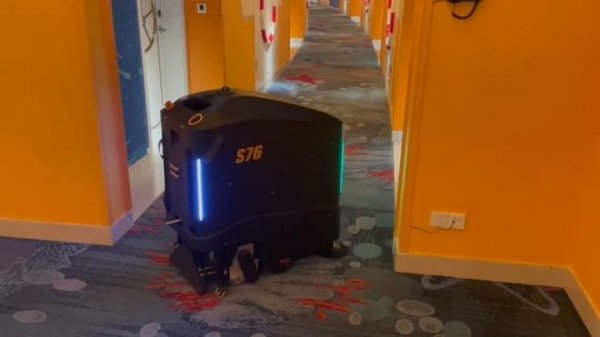 🤖 KOKOBOTS S76 AMR: Автономная уборка ковров в морском отеле | Пар, ИИ и 24/7 без человека