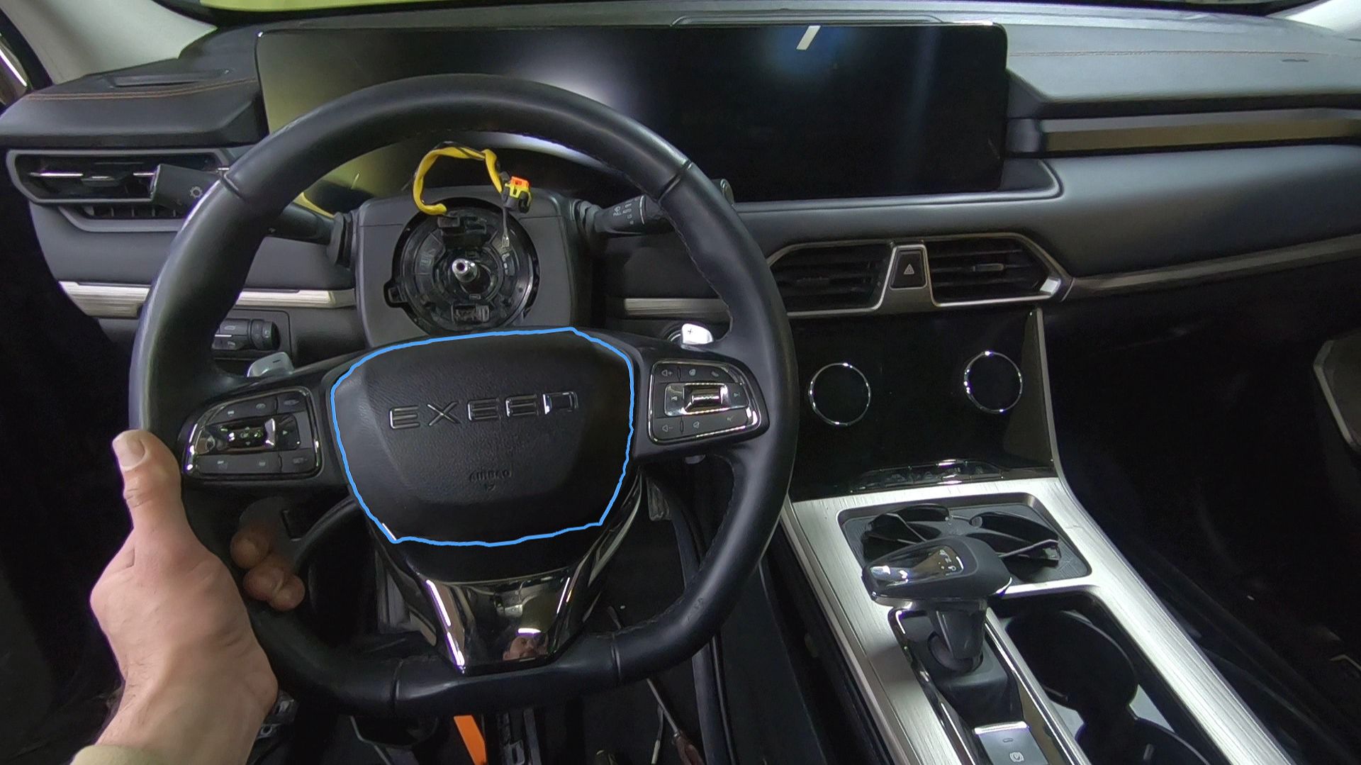 Снятие руля Exeed TXL смотреть онлайн