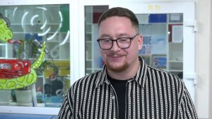 День радио: как ведущие находят общий язык с поколением «цифры» и заставляют улыбаться с первых слов