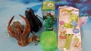 Пополнение коллекции лягушек и статуэтки грифонов