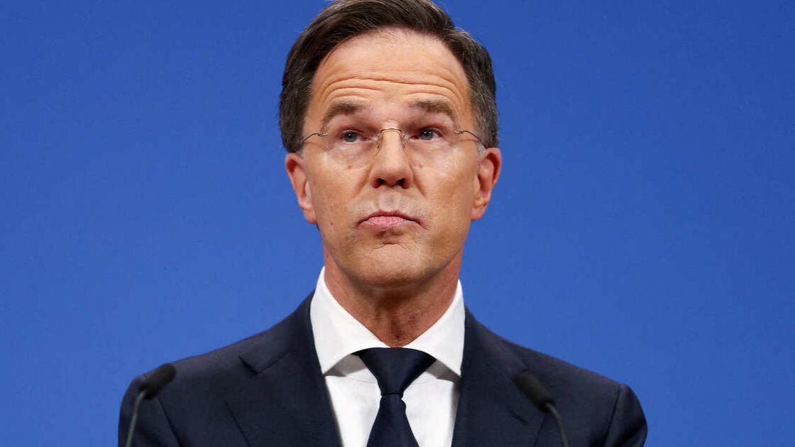 Рютте назвали голландским клоуном из-за его желания угодить США смотреть онлайн