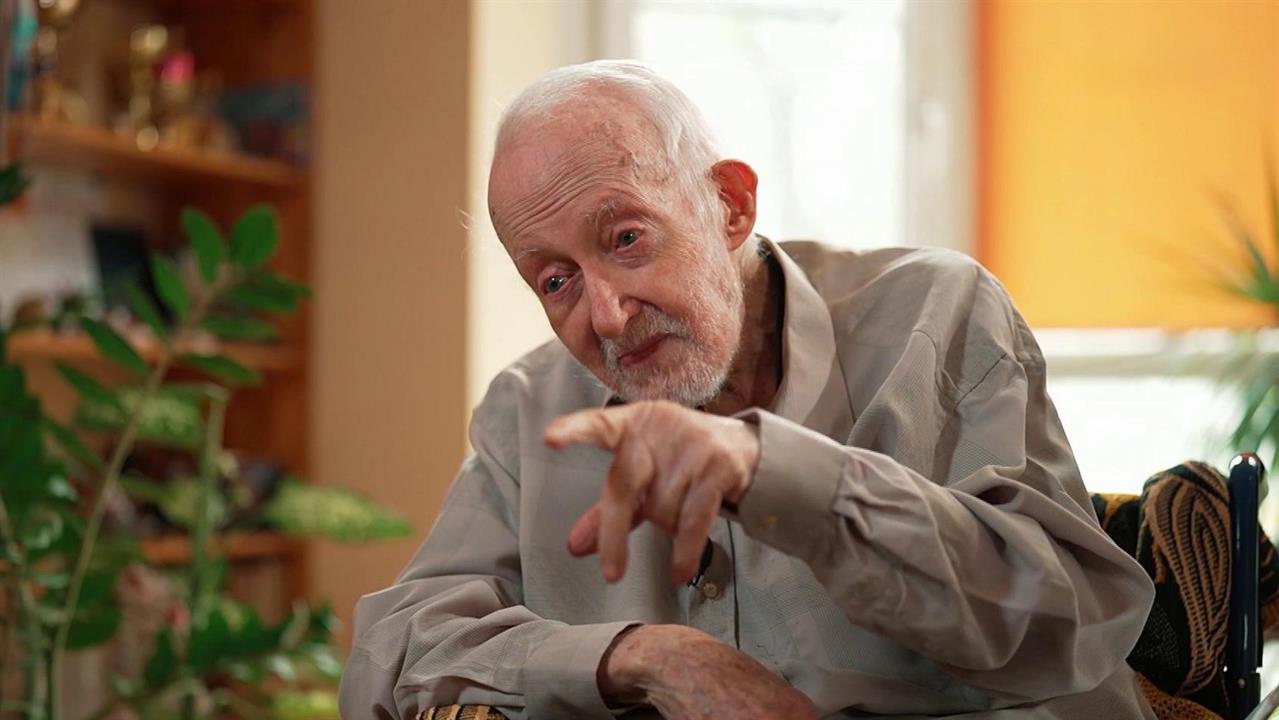 Церемония прощания с Роем Медведевым состоится 17 февраля. смотреть онлайн