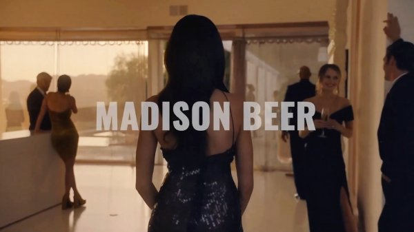 Madison Beer - Showed Me (How I Fell In Love With You)