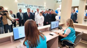 Губернатор Югры осмотрел новую поликлинику в Белом Яре
